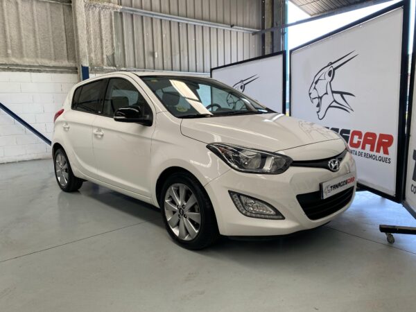 HYUNDAI I20 1.4 CRDI - Imagen 2
