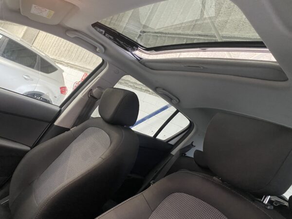 HYUNDAI I20 1.4 CRDI - Imagen 8