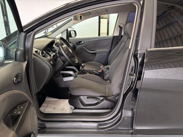 SEAT ALTEA XL 2.0TDI - Imagen 5