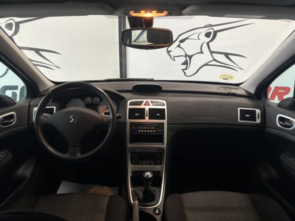 PEUGEOT 307 SW 2.0 HDI - Imagen 5
