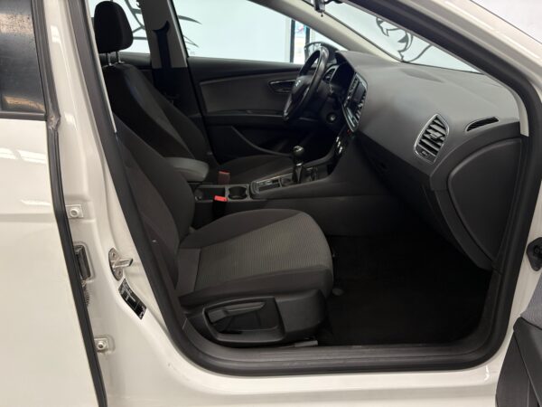 SEAT LEON ST 1.6 TDI - Imagen 9