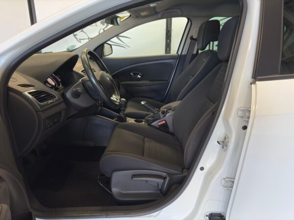RENAULT MEGANE 1.2 LIMITED - Imagen 6