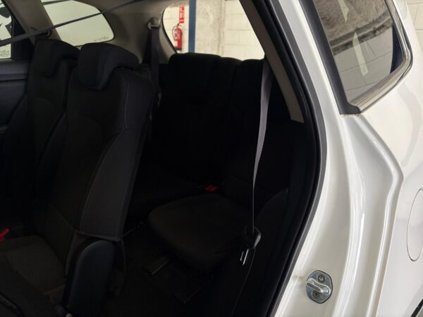 KIA CARENS 1.6 GDI - Imagen 10